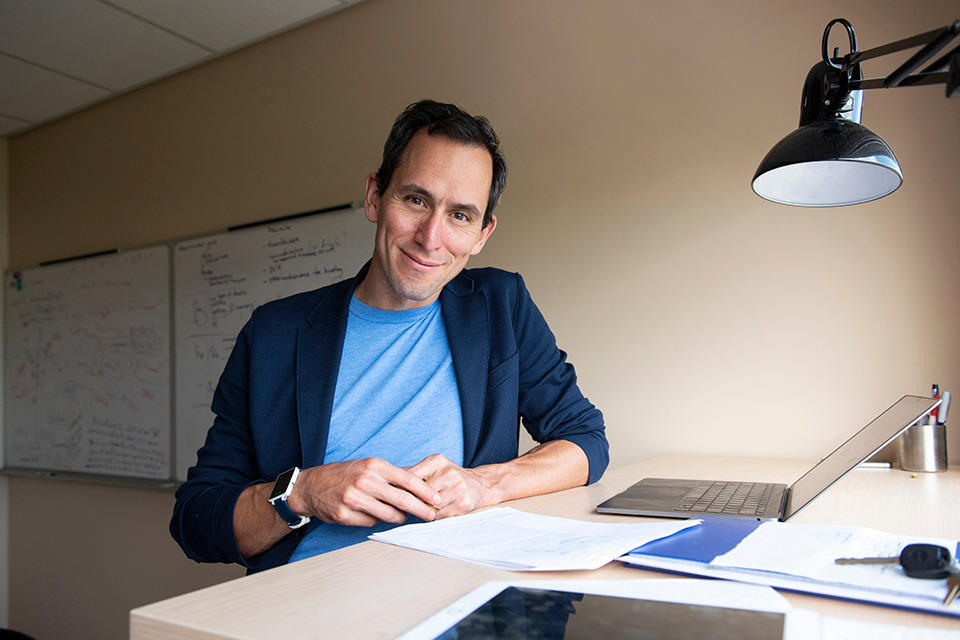 Research from University of Ottawa: deciphering what serotonin is saying inside our brains